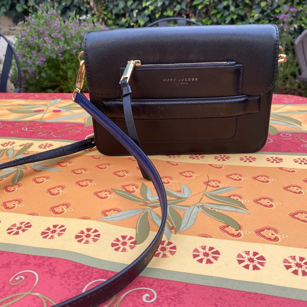 Marc Jacobs cross body